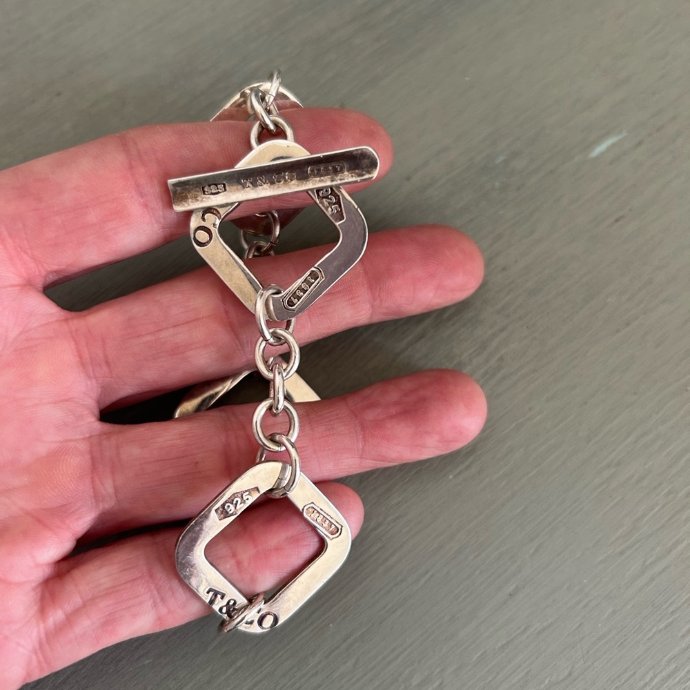 *AUTHENTIC* 🍒TIFFANY BRACELET🍒